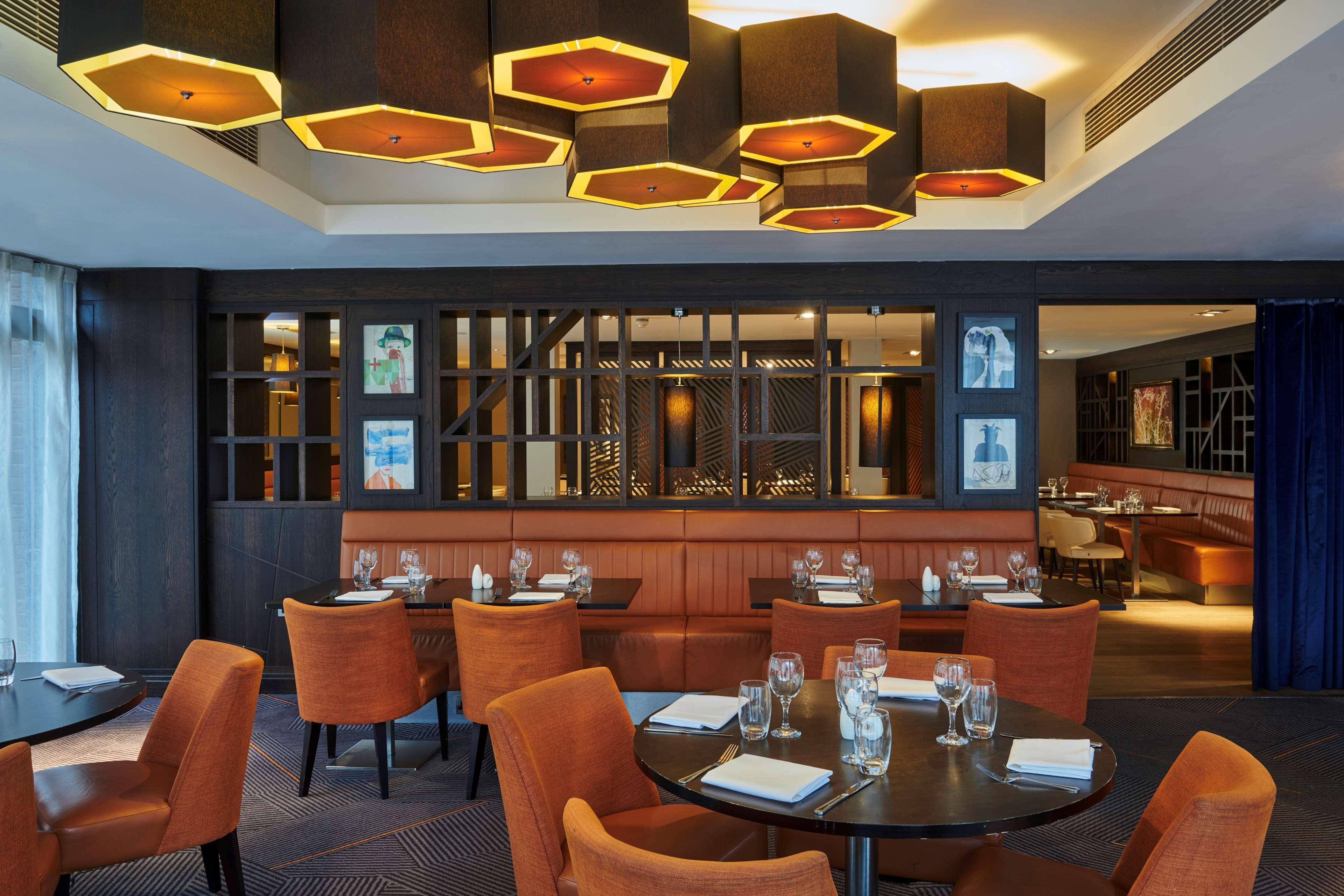 Hotel Doubletree By Hilton London Ealing Exteriér fotografie