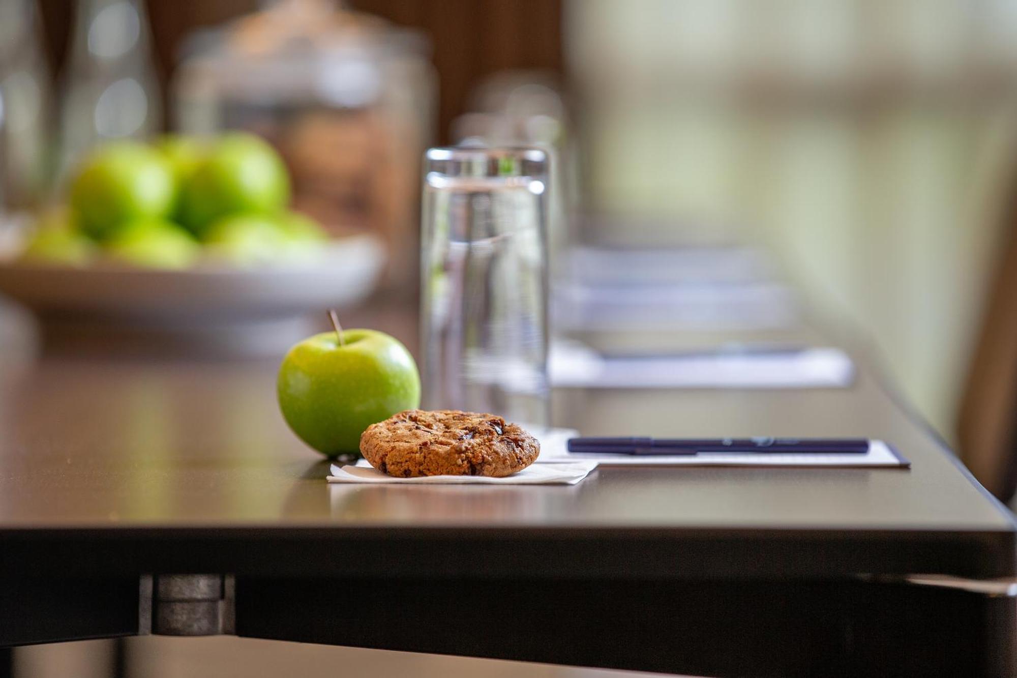 Hotel Doubletree By Hilton London Ealing Exteriér fotografie